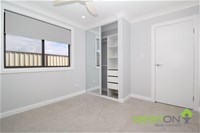 80A Alpine Circuit ST CLAIR, NSW 2759