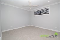 80A Alpine Circuit ST CLAIR, NSW 2759