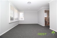 68 Horizon Loop ORAN PARK, NSW 2570