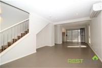 12 Regalia Crescent GLENFIELD, NSW 2167