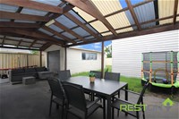 80 Alpine Circuit ST CLAIR, NSW 2759