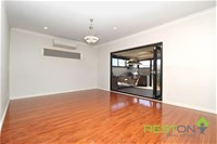 25 Farmingdale Drive BLACKTOWN, NSW 2148
