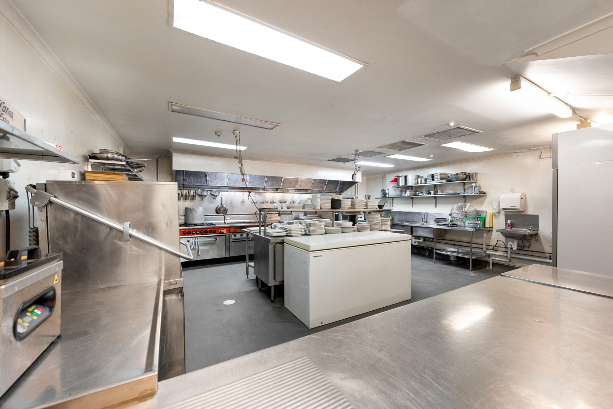 Brisbane QLD Commercial Space with 4