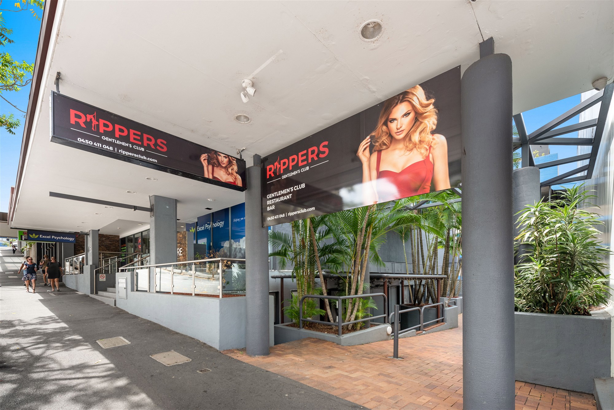 Brisbane QLD Commercial Space with 9