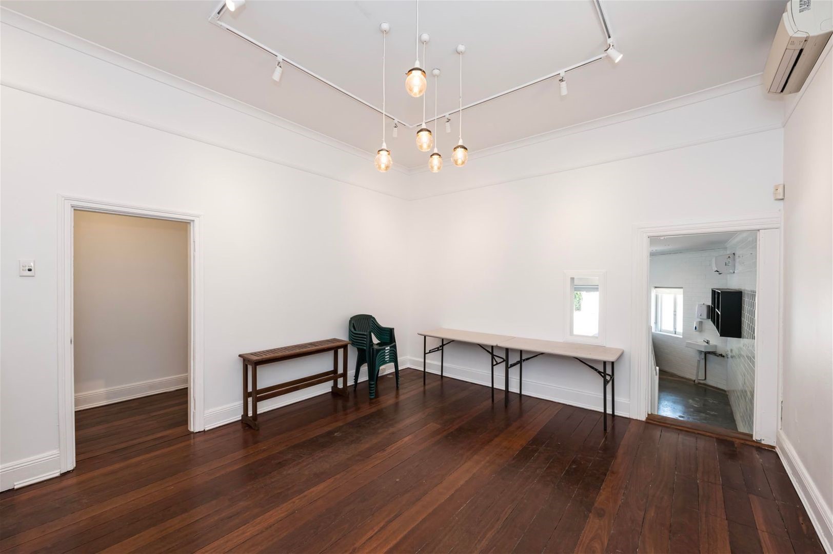 Prime Oxford Street Property 6
