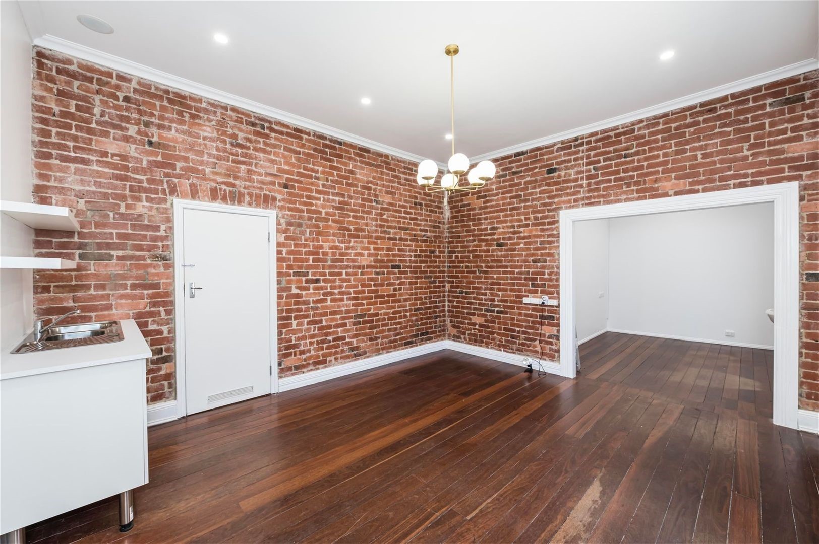 Prime Oxford Street Property 8