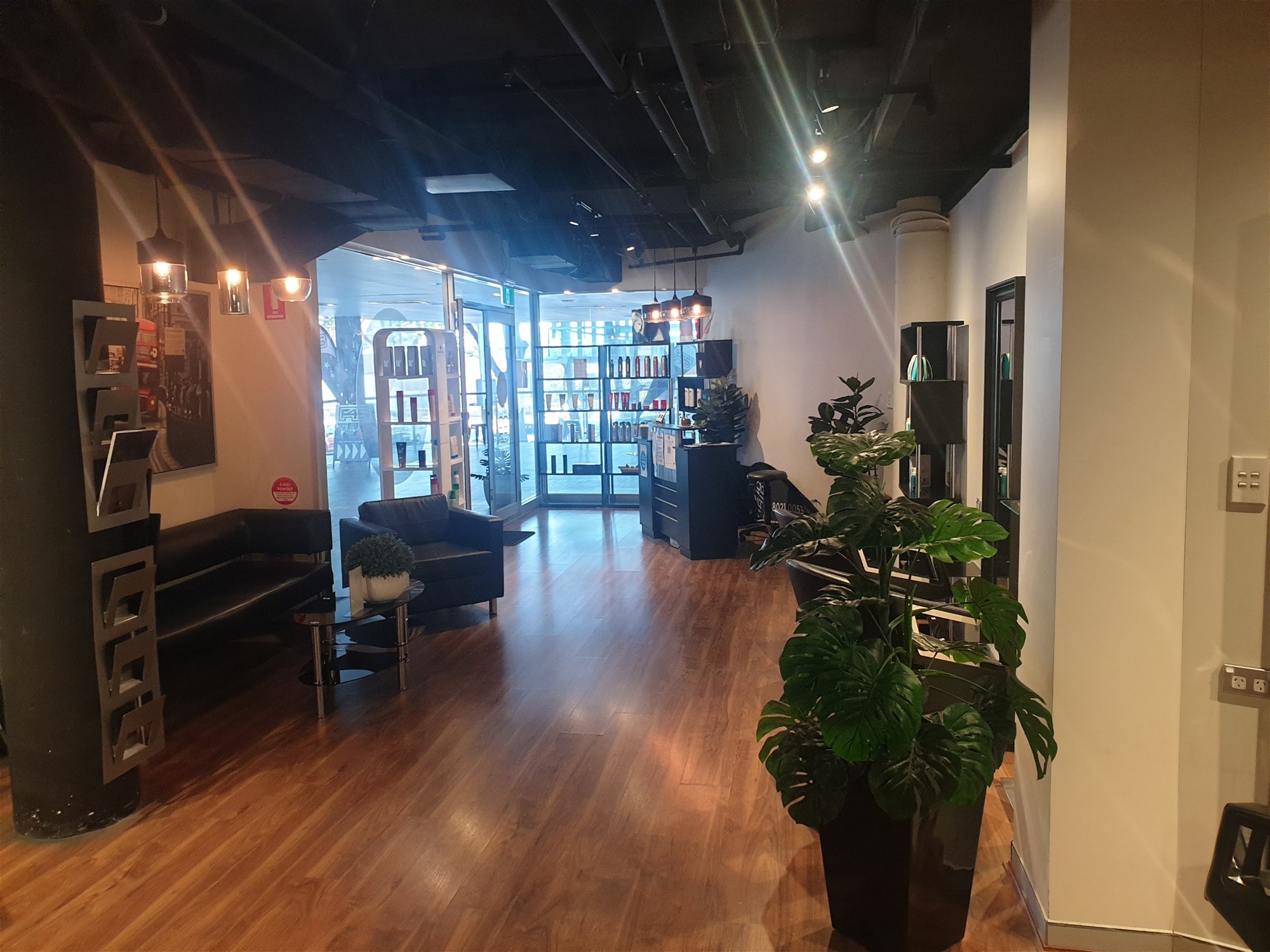 Fully setup Street entrance Shop 6