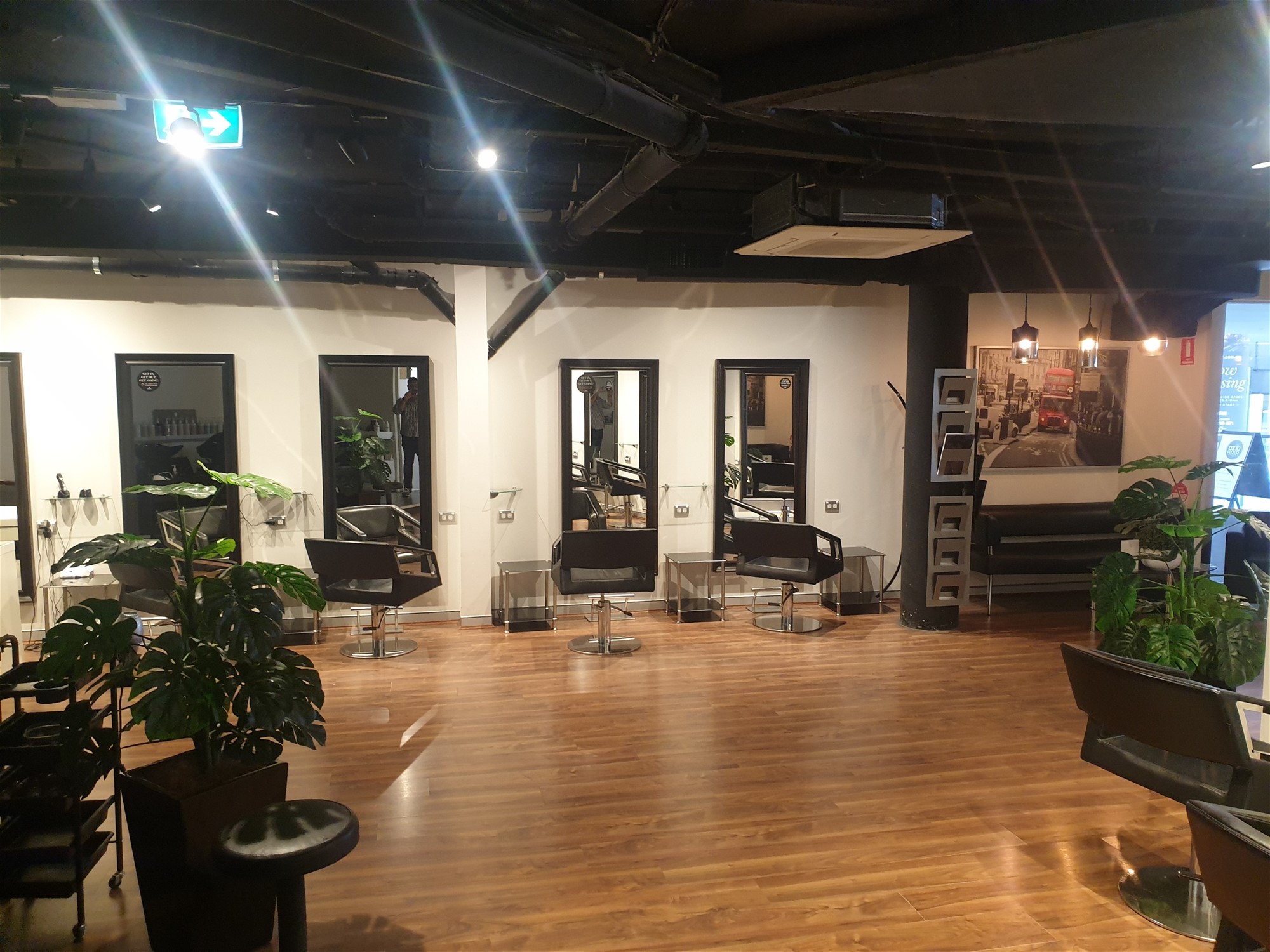 Fully setup Street entrance Shop 7