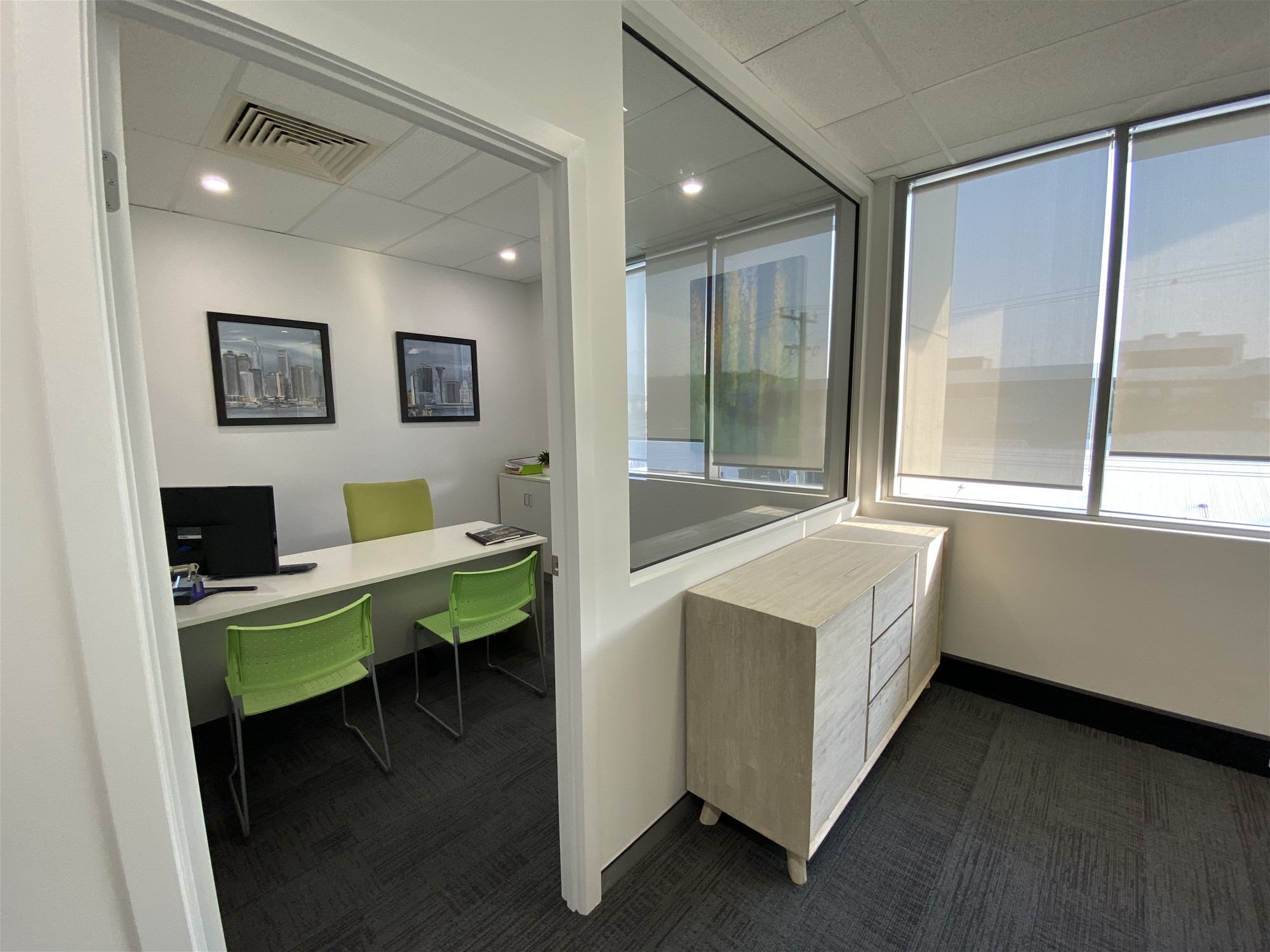 Professional furnished Offices for Lease 5