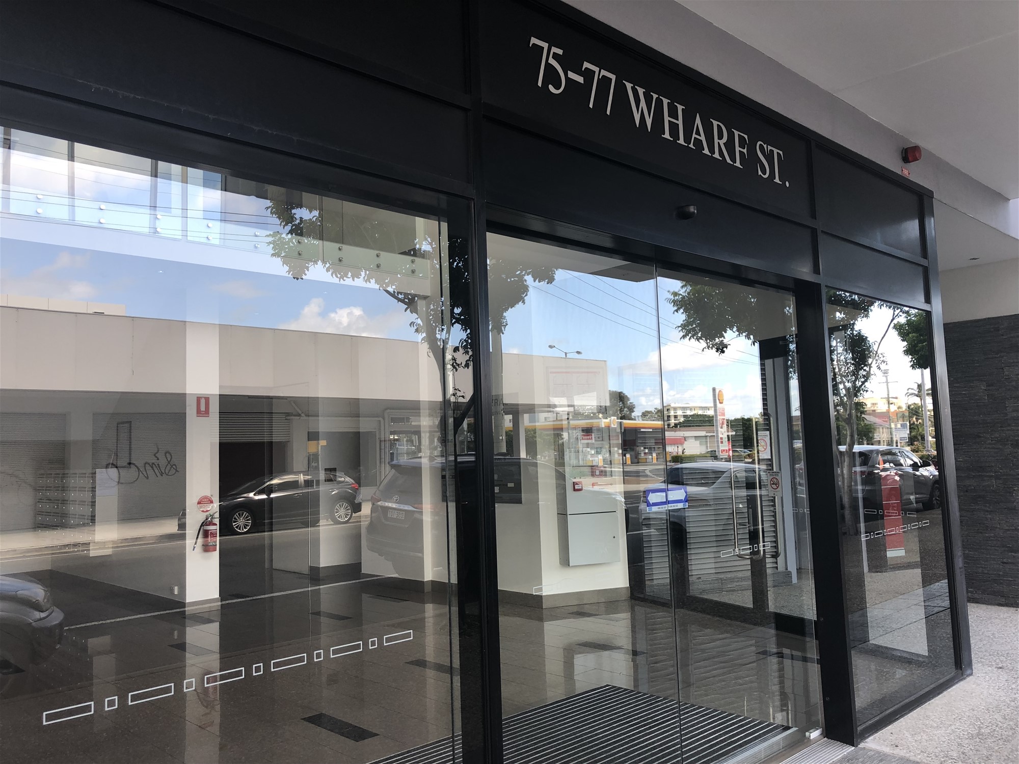 Professional furnished Offices for Lease 14