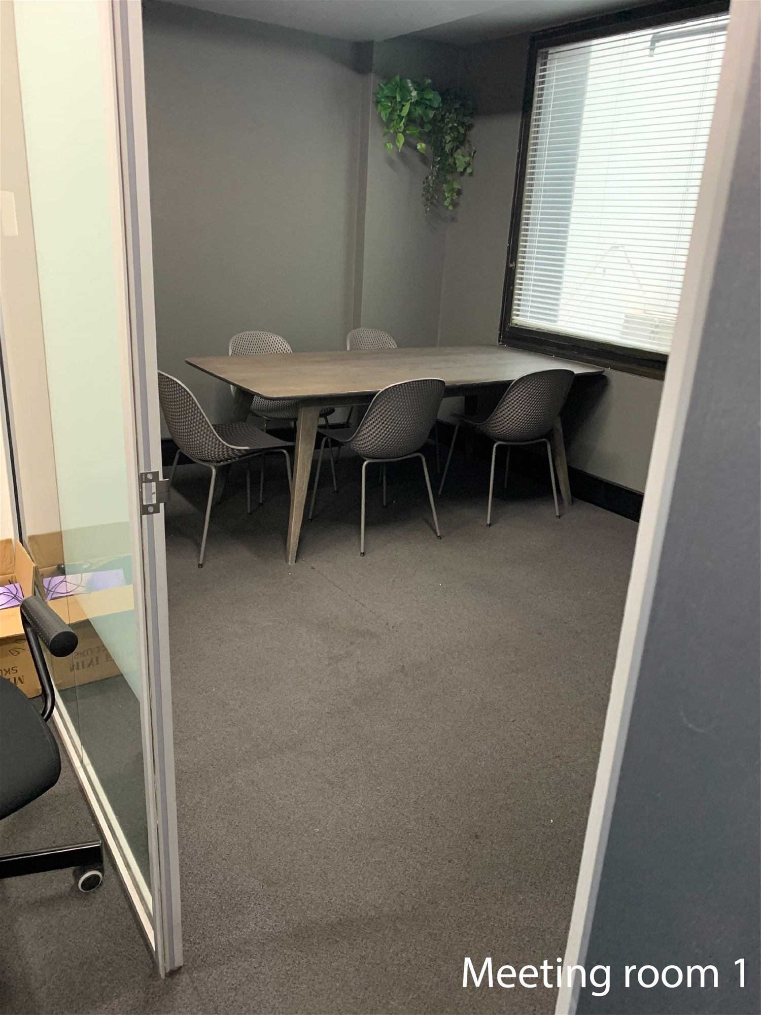 56sqm office space available in 5