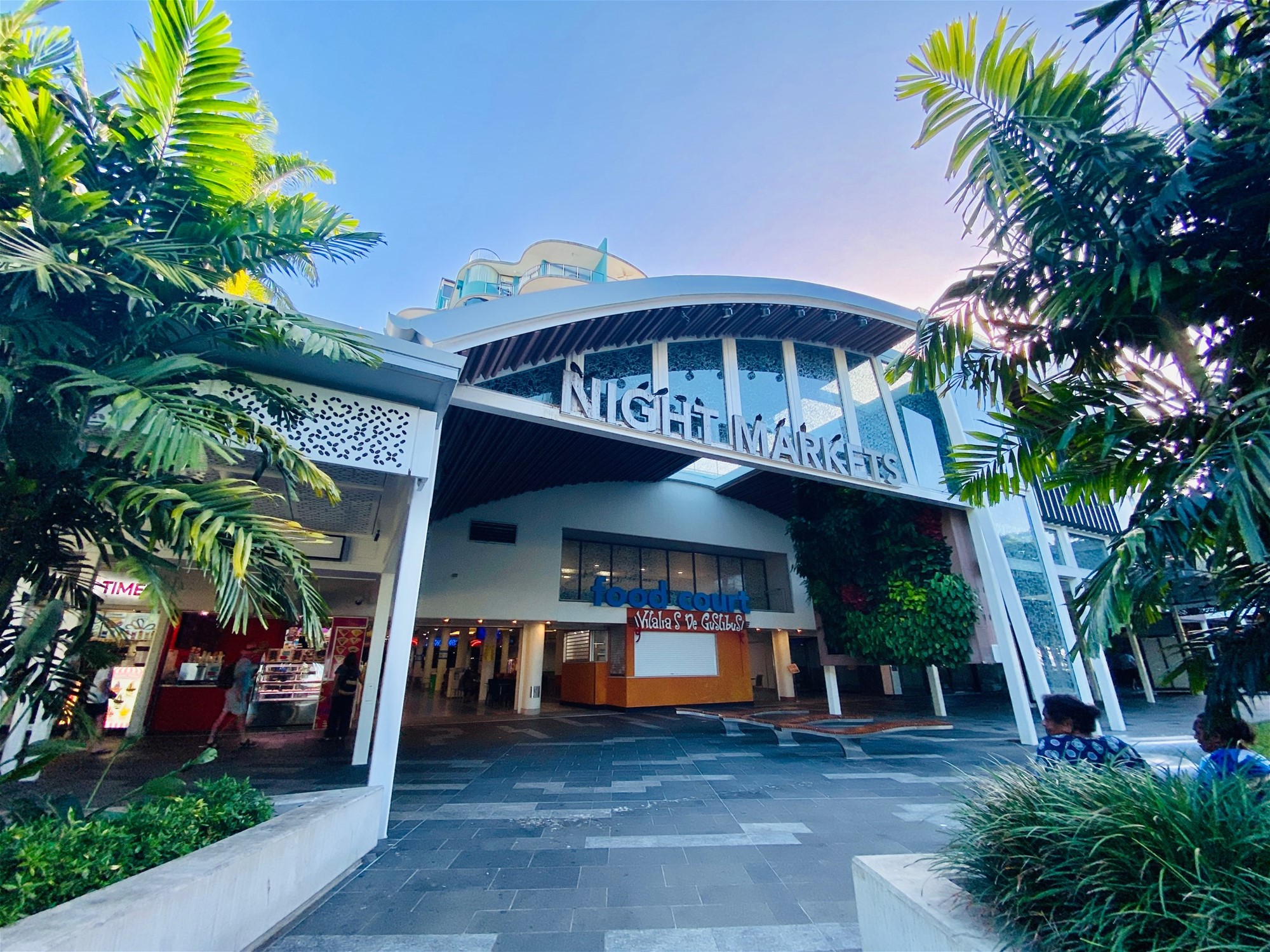 ICONIC Cairns Night Market 3 3