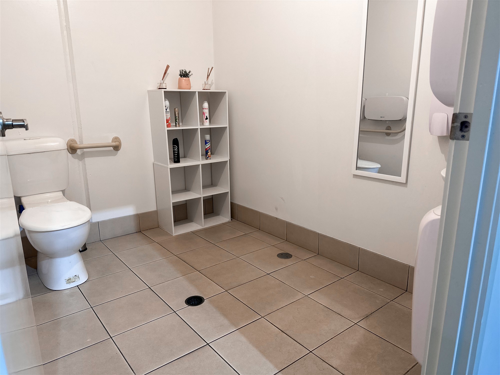 BREAK LEASE – AVAILABLE IMMEDIATELY 5