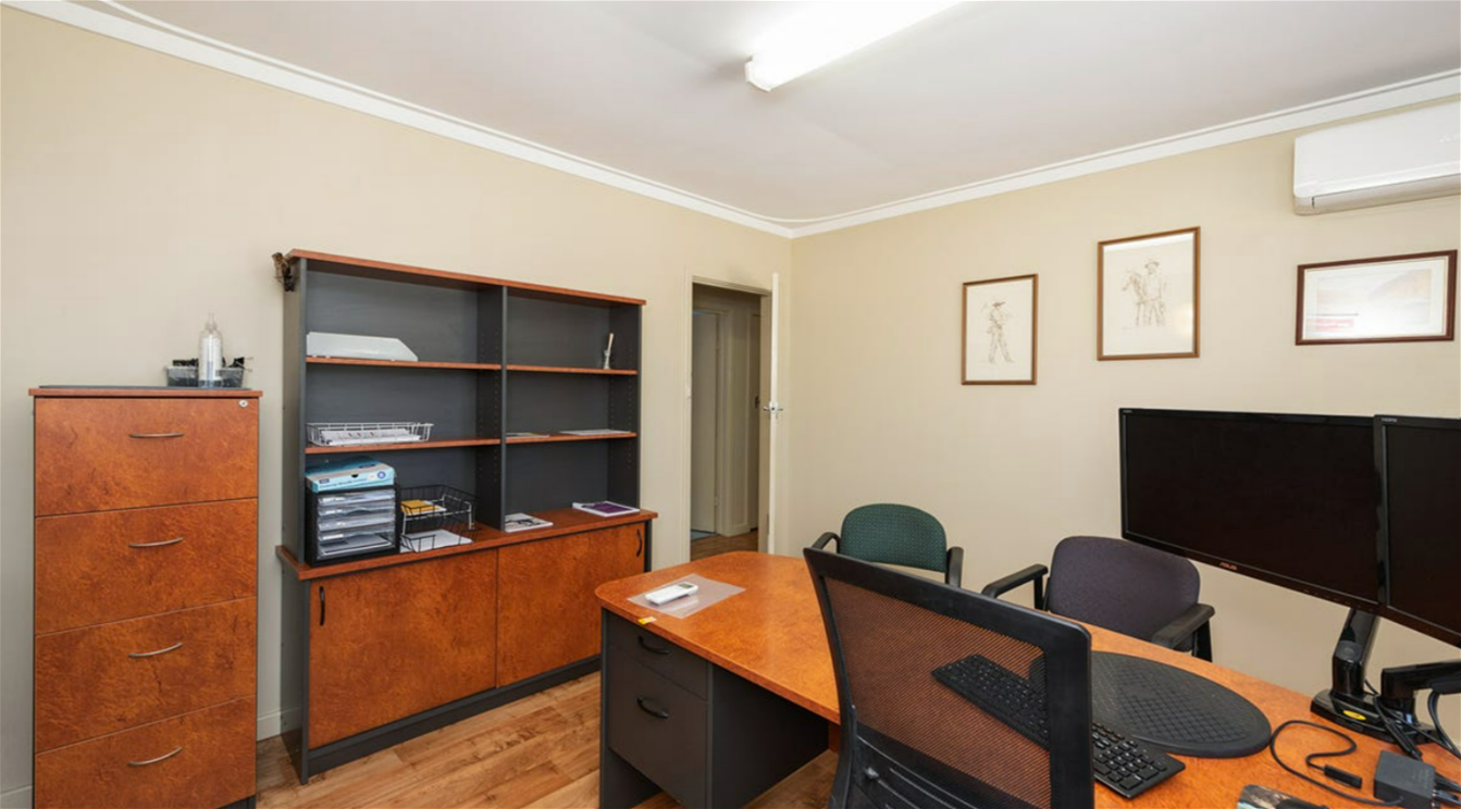 Office + Medical Precinct 20
