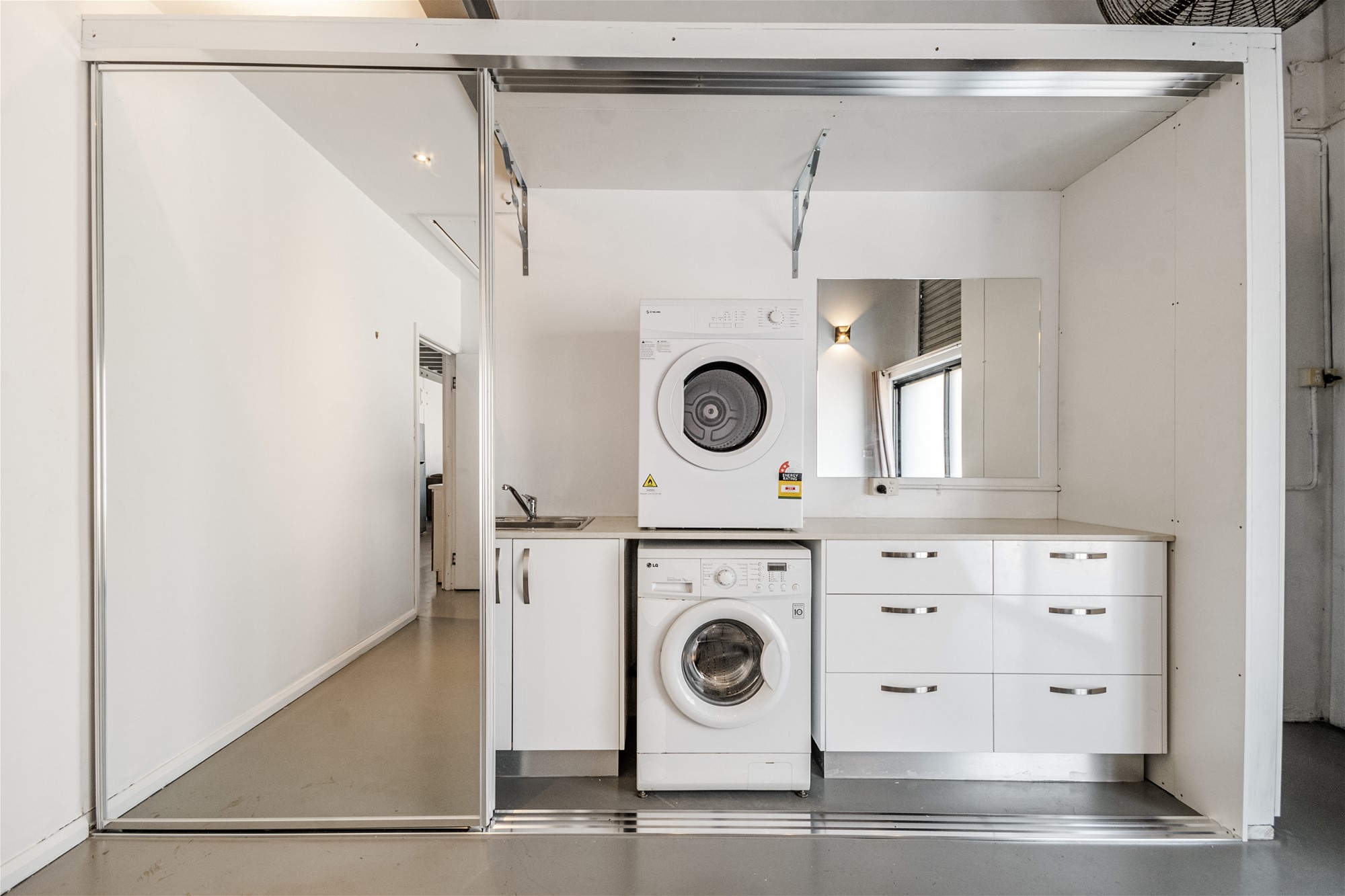 Prime Front Corner Unit 6