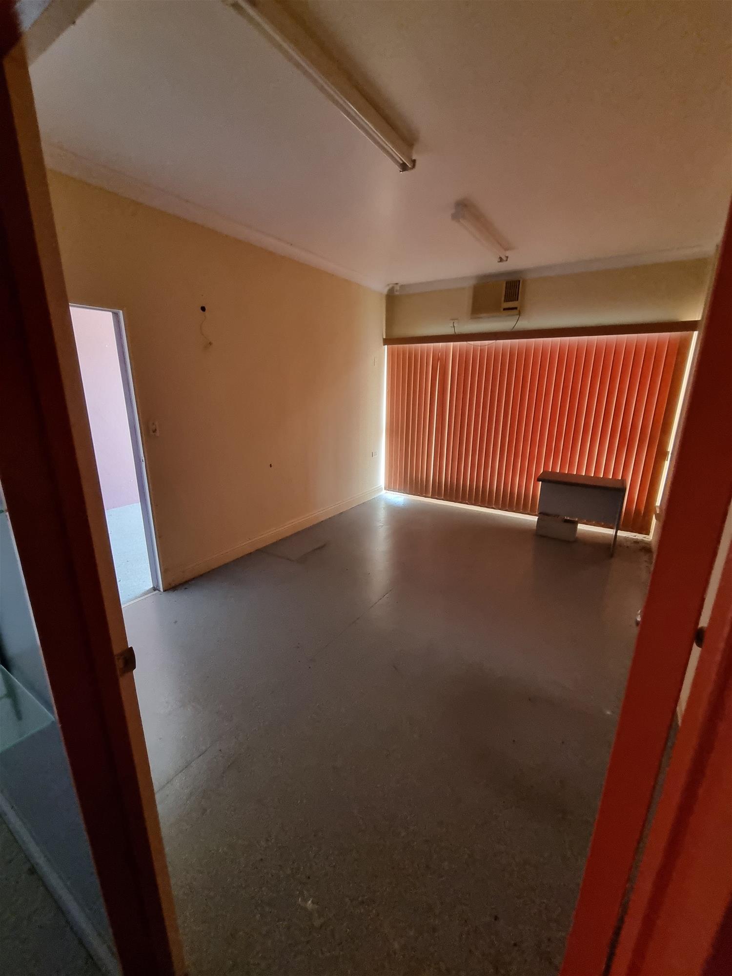 Prime Location – Retail Shop 9