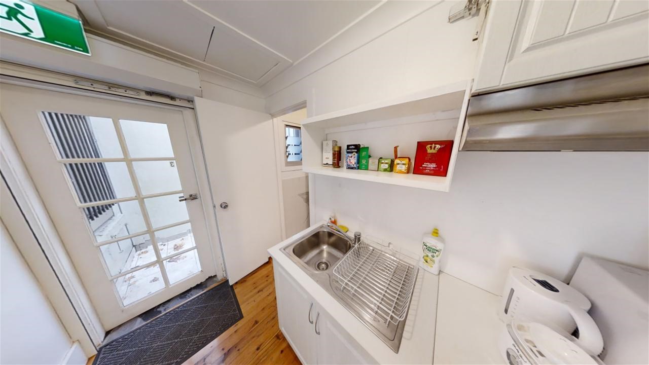 Prime Commercial Space for Lease: 8