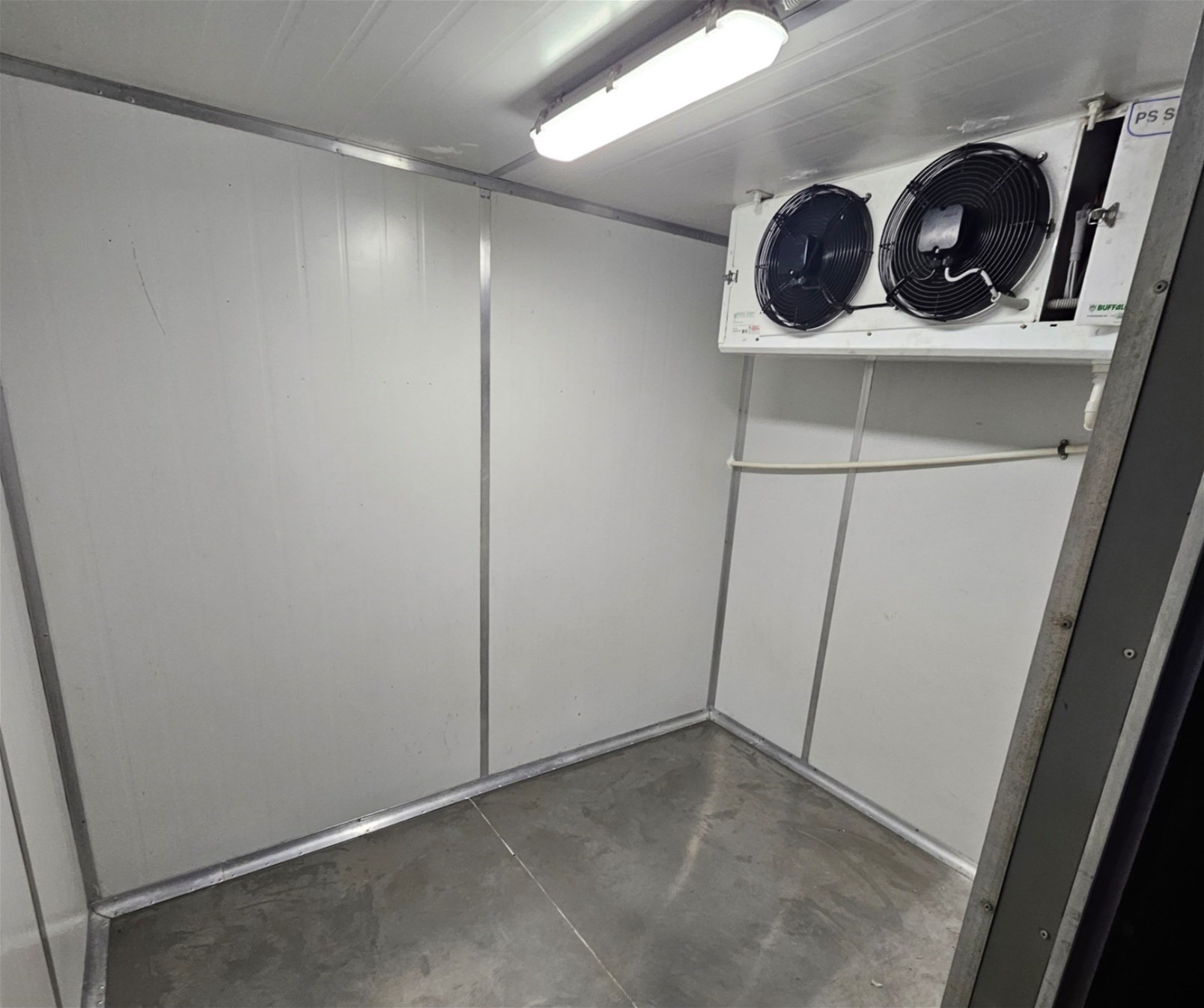 Country Shop with3 bedroom esidence 11