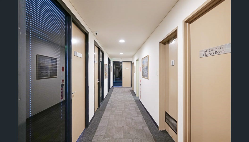 “Top Floor Prime Office Space 9