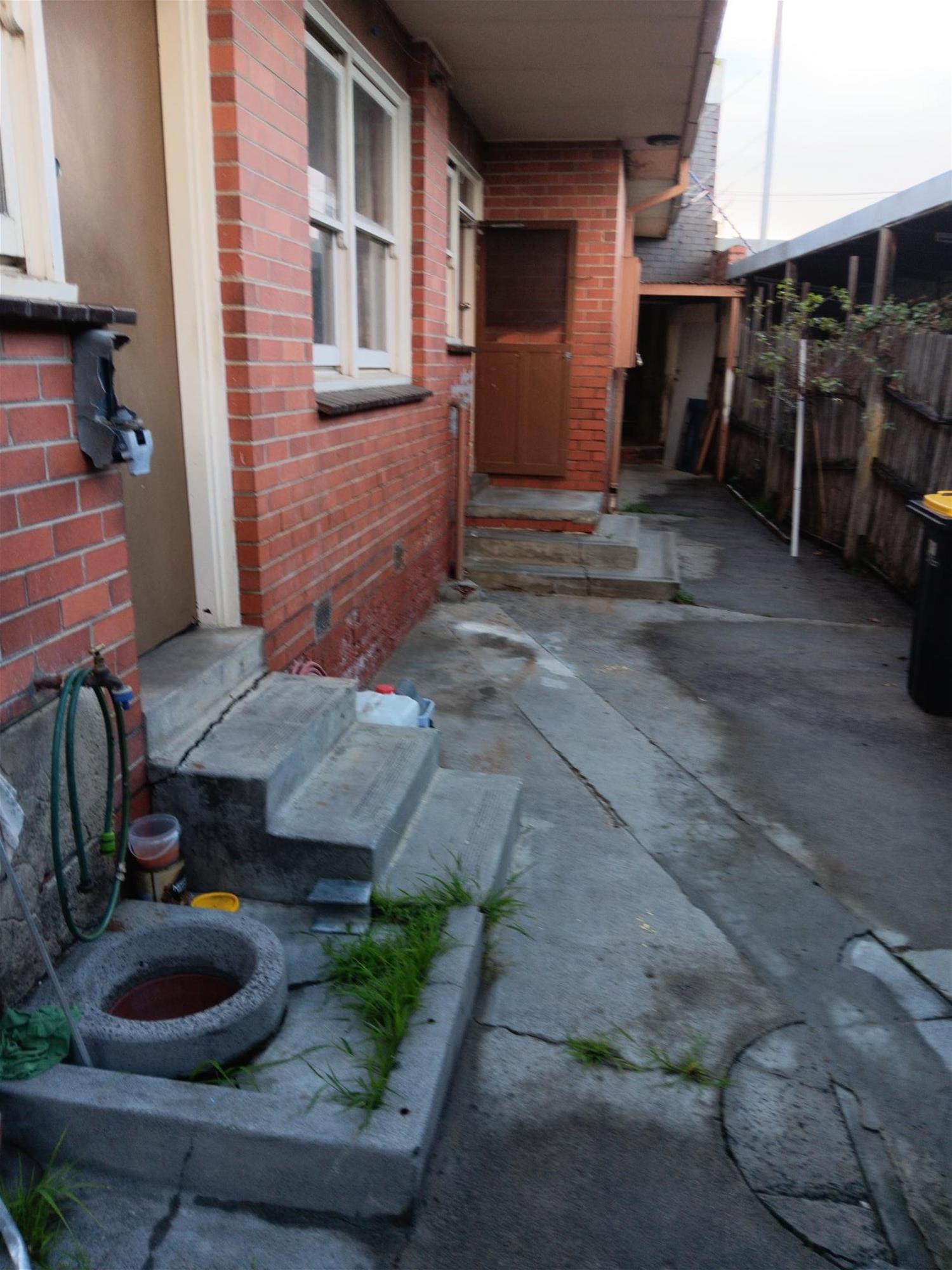 UNIQUE OPPORTUNITY TO SECURE RETAIL 5