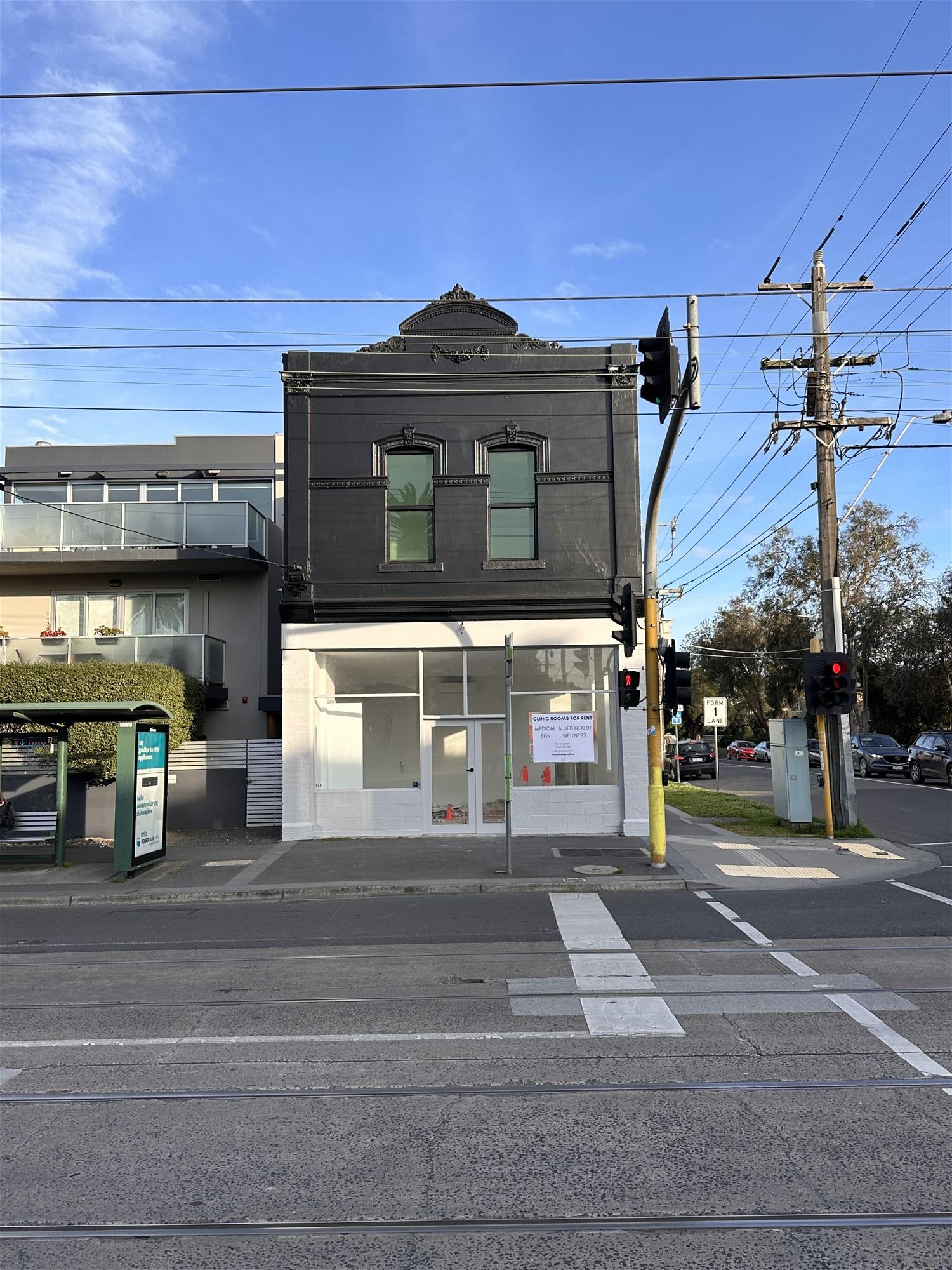 CLINIC ROOM & SUTUDIO FOR RENT MEDICAL, ALLIED HEALTH PROFESSIONALS, SKIN AND PROFESSIONAL USE!