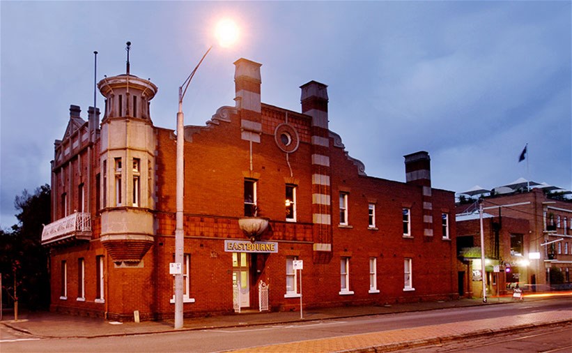 Professional suites available for lease 4