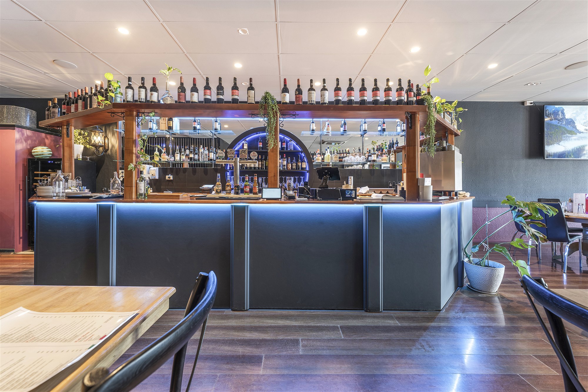 OUTSTANDING OPPORTUNITY NEAR NEW ITALIAN 29