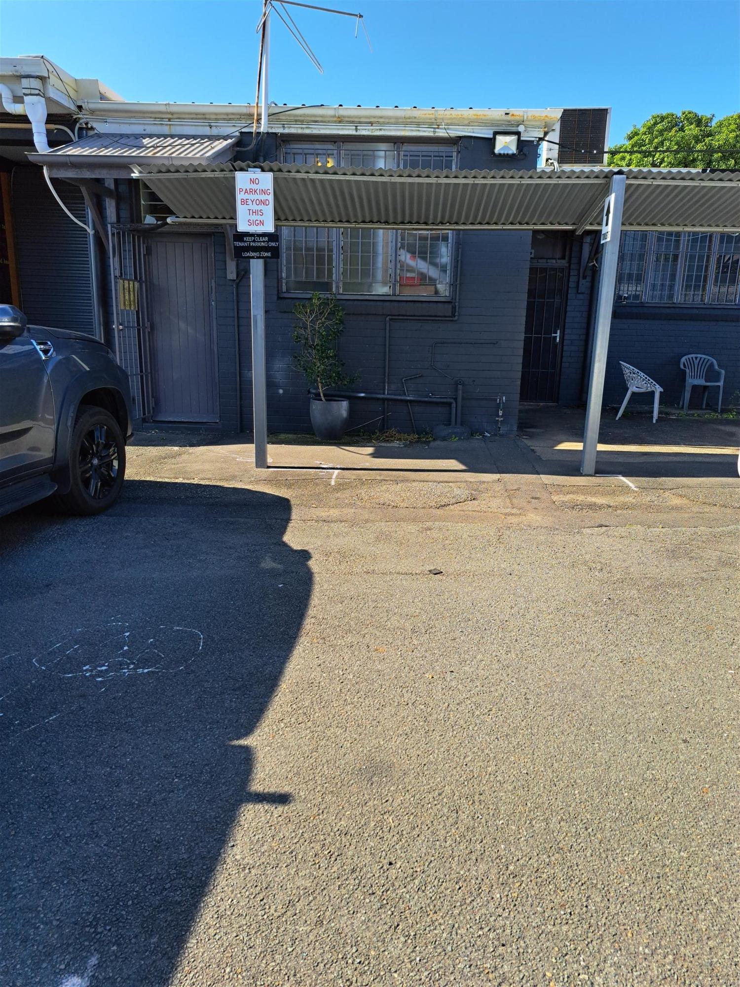 SHOP FOR LEASE @ 133 11