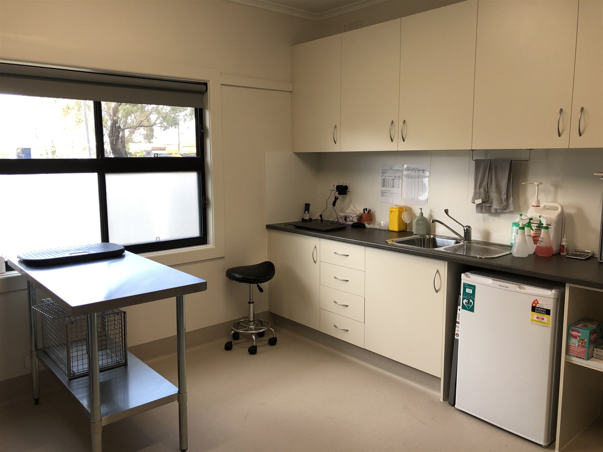 Prominent Prime Veterinary/Medical/Consulting Space Available 6