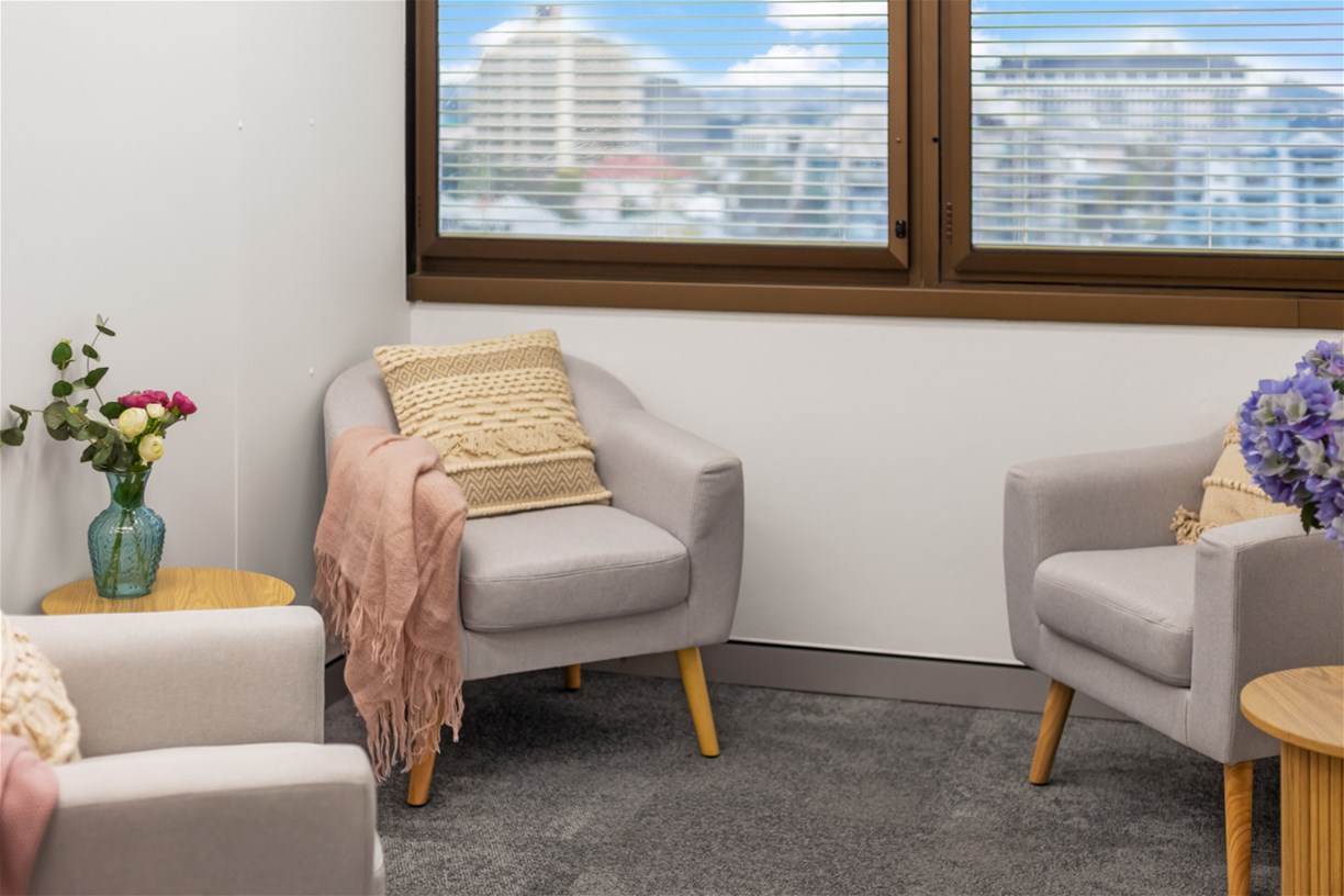 Beautiful Clinic Rooms Available for 16