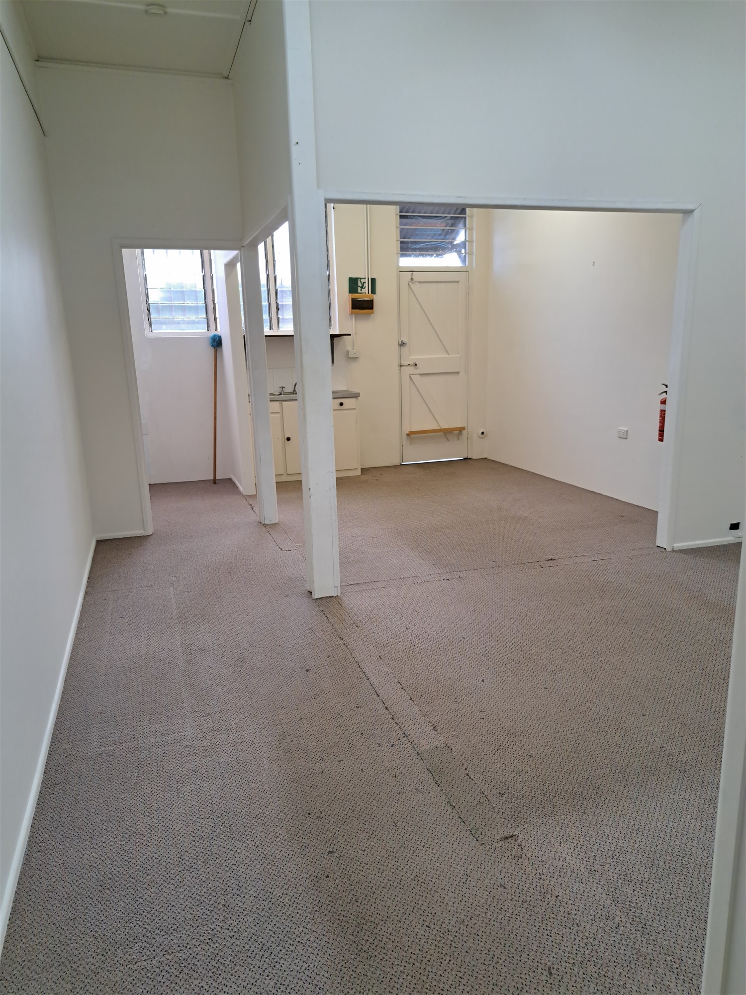 SHOP FOR LEASE @ 133 8