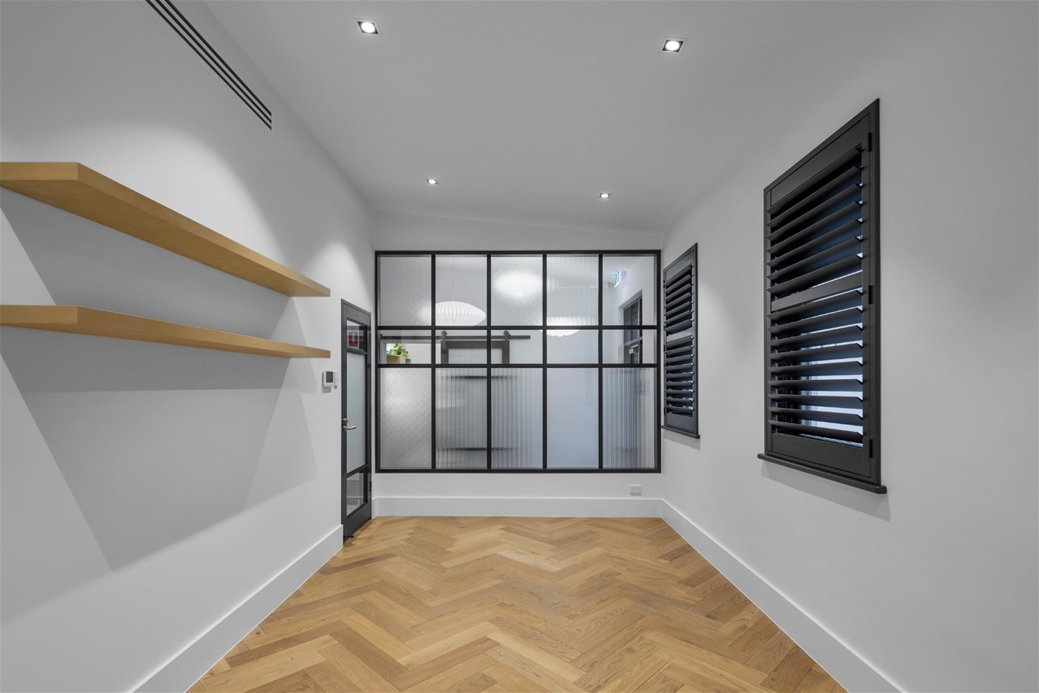 Serviced office suites available at 11