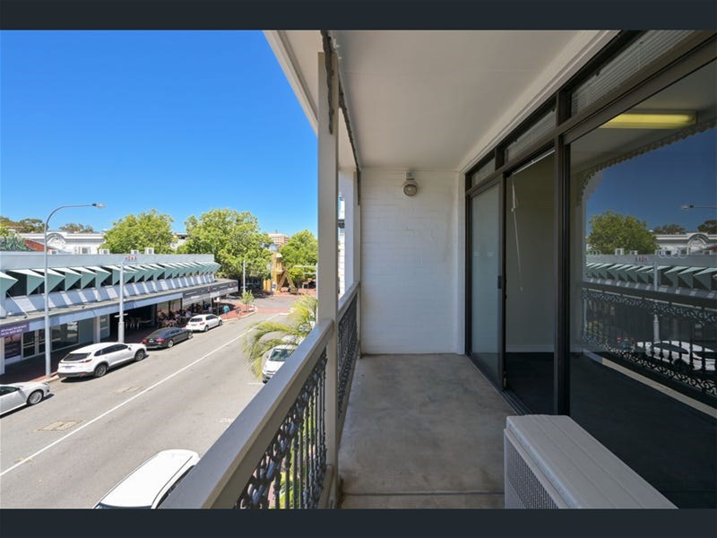 PRIME LOCATION IN THE HEART 6