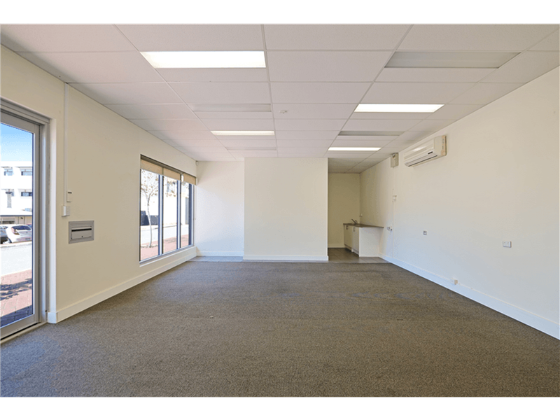 OUTSTANDING MODERN INNER CITY OFFICE 5