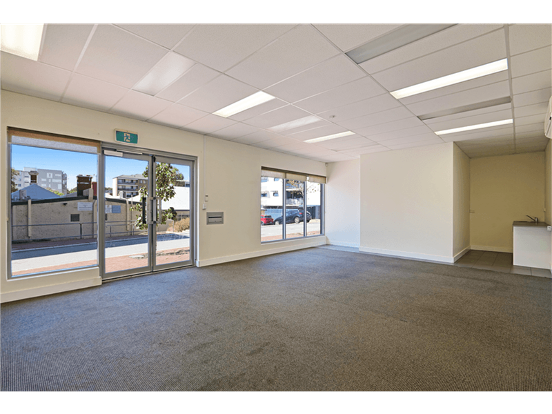 OUTSTANDING MODERN INNER CITY OFFICE 7