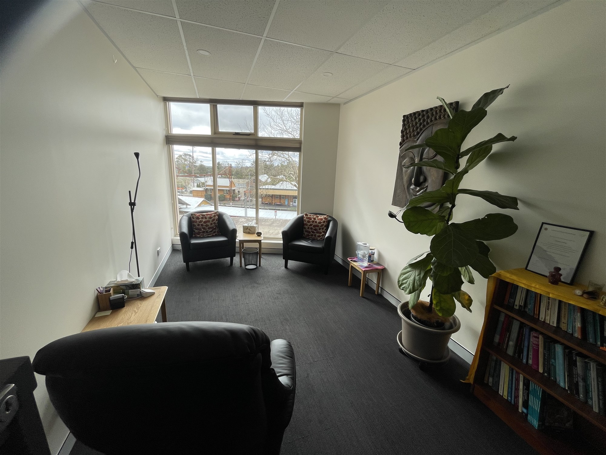 ” Professional Rooms for Lease 6