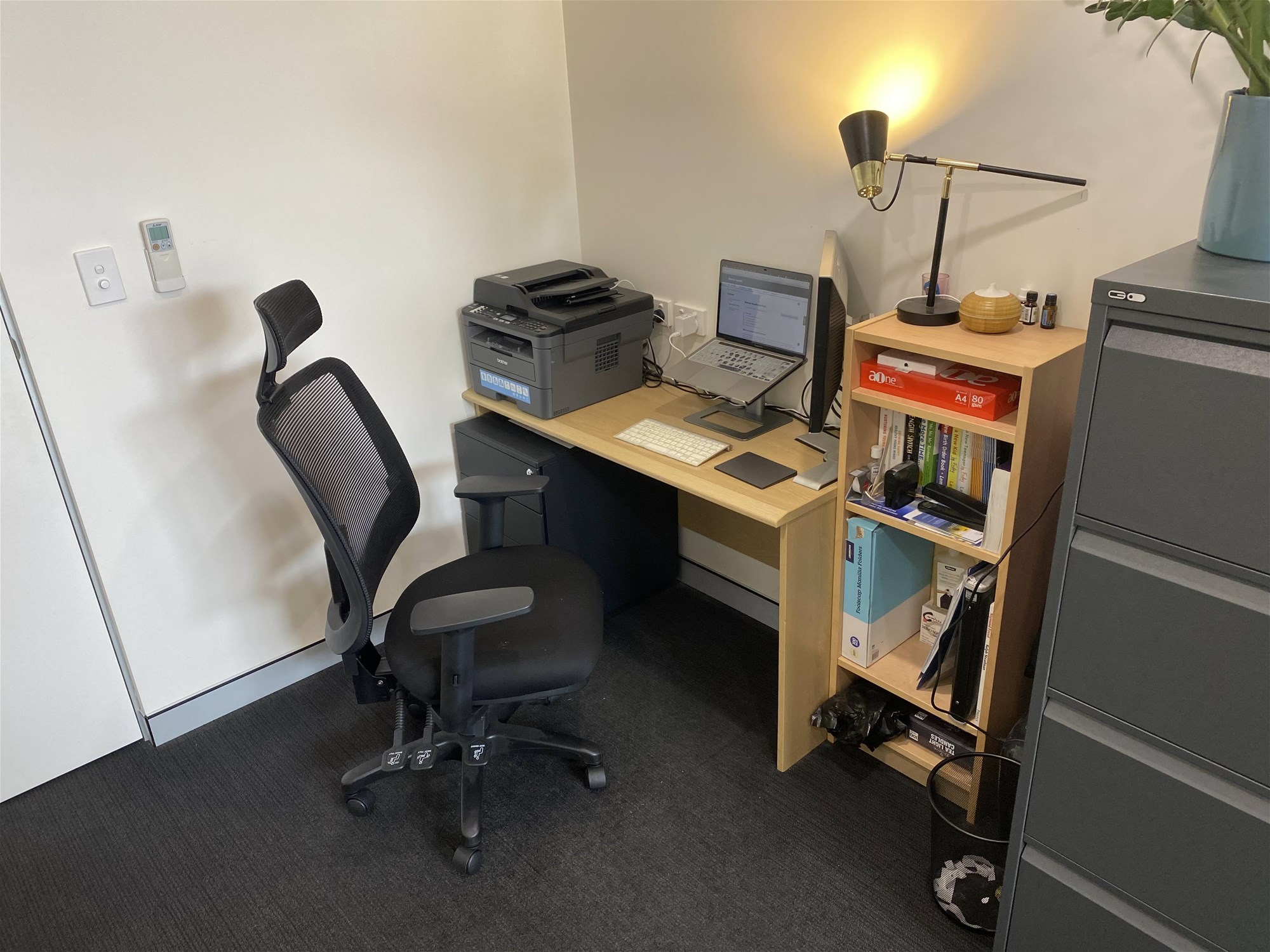 ” Professional Rooms for Lease 8