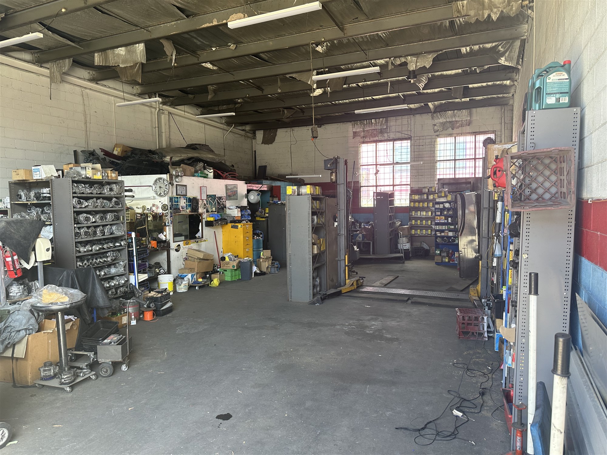 High-Exposure Factory for Sale – 2