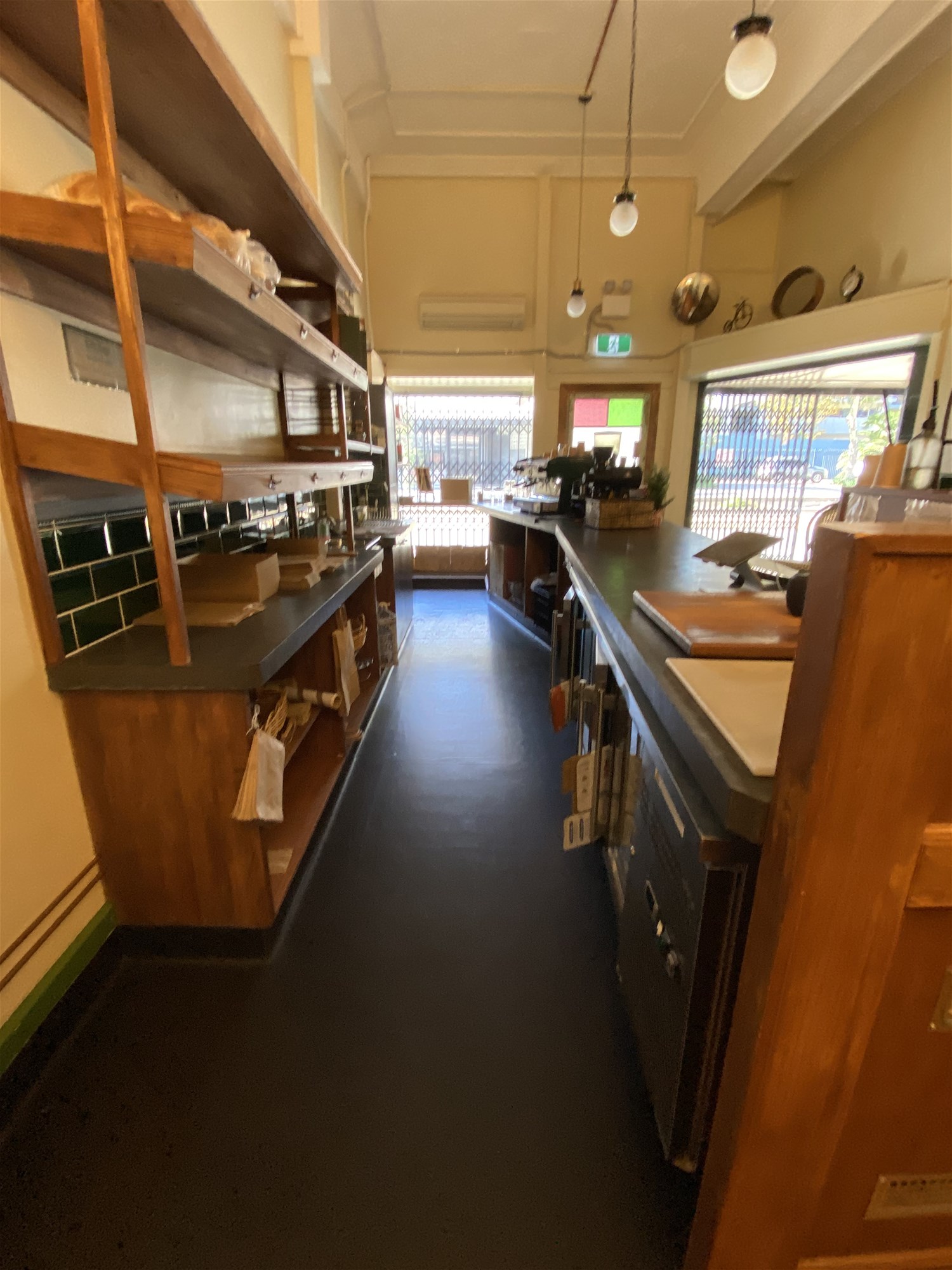 Prime CBD cafe/retail space available 5