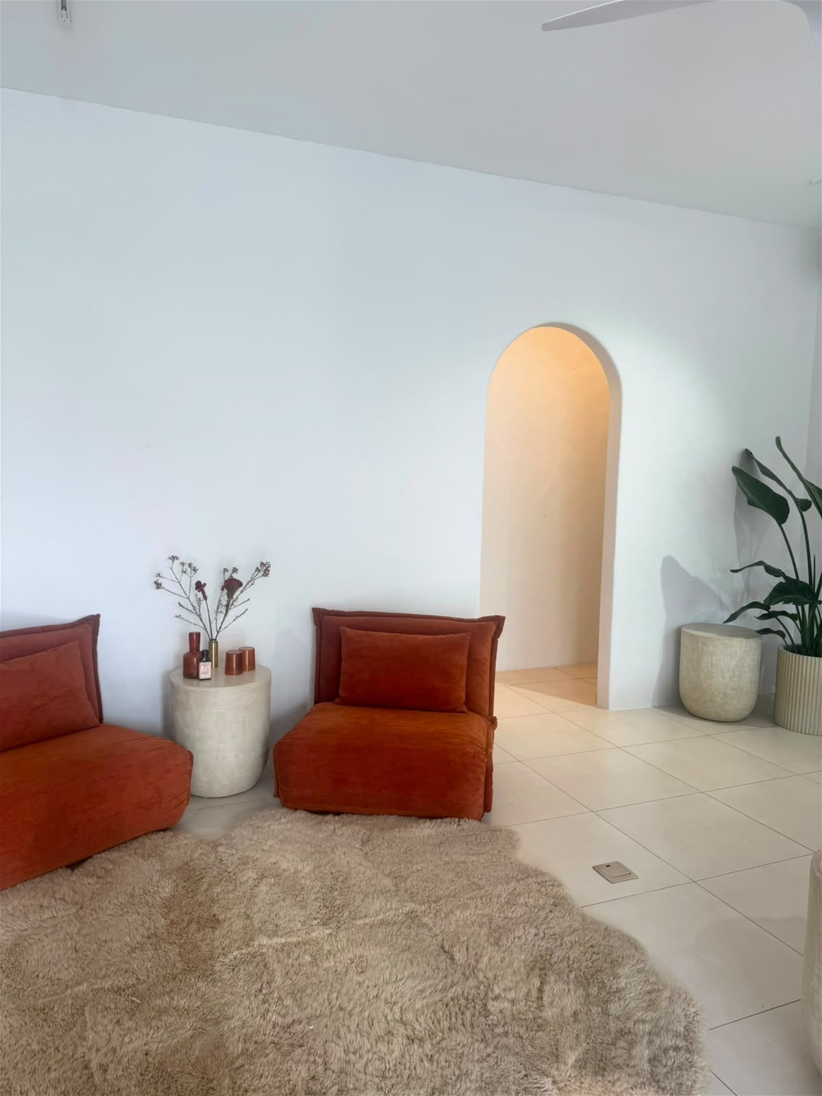 Showroom or retail space, photo 7