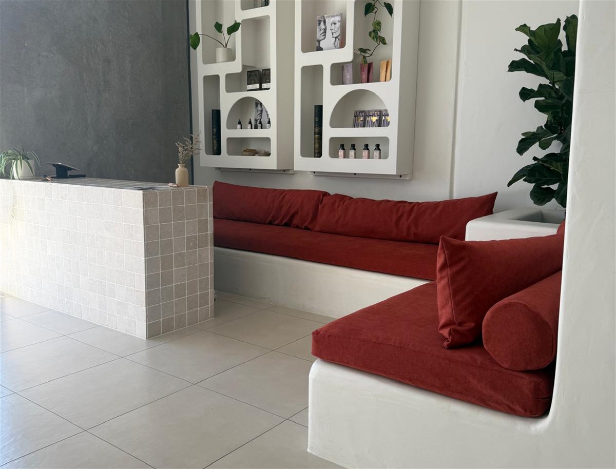 Showroom or retail space, photo 8