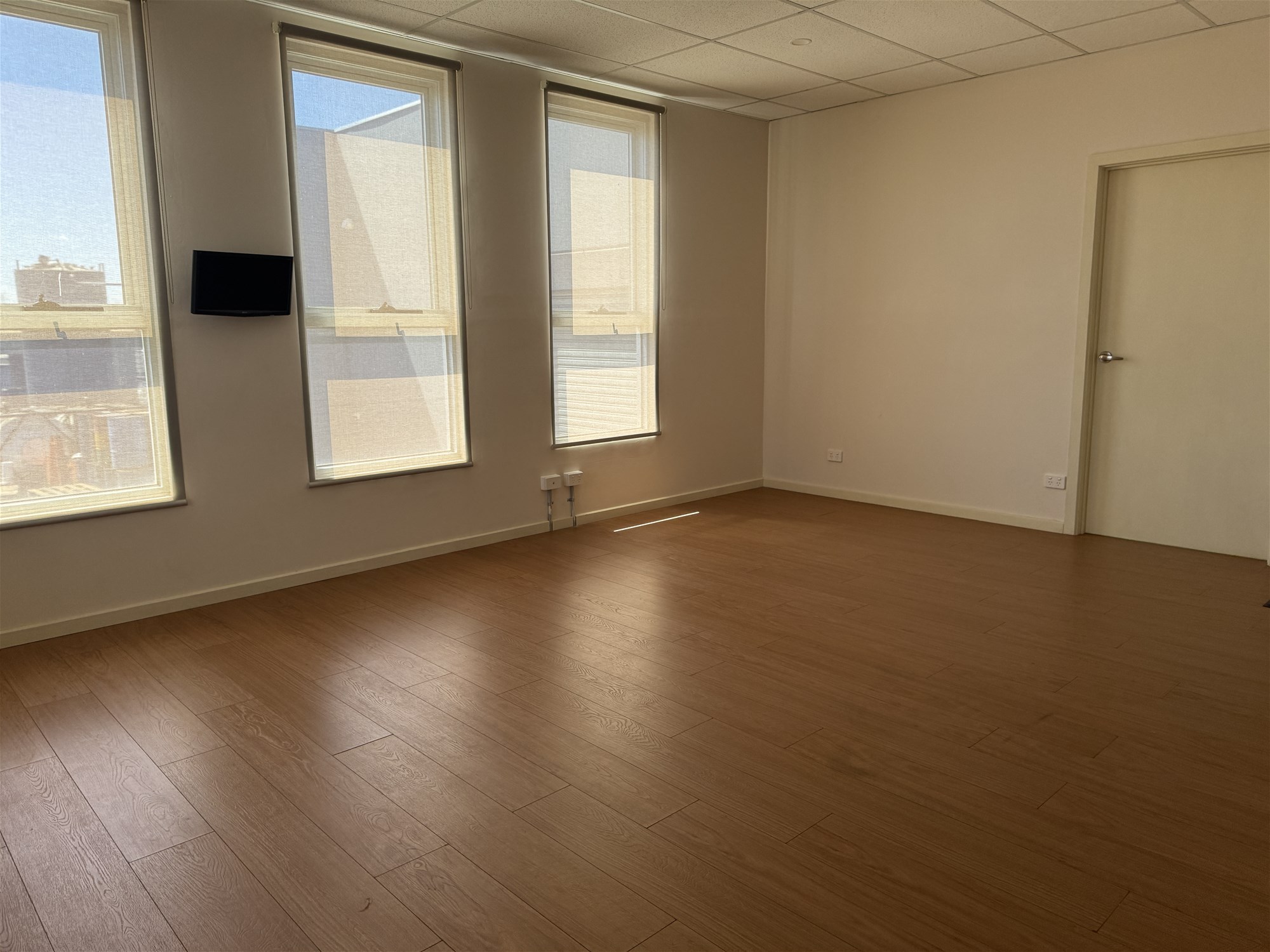 For Lease – Warehouse – SUNSHINE NORTH 3020., photo 8