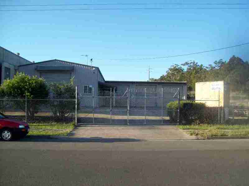 Stand alone industrial shed in Caloundra West