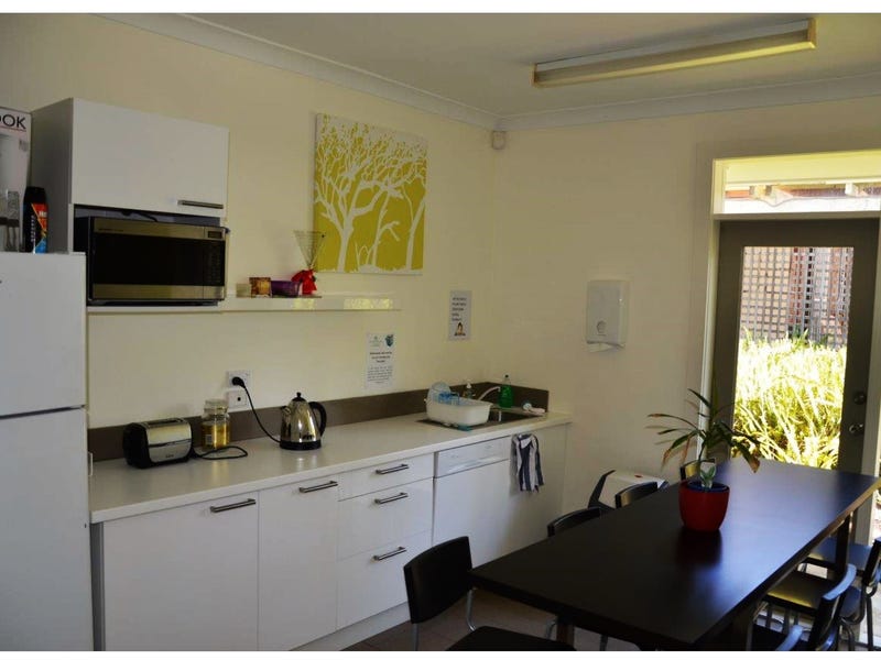 MEDICAL CENTRE ZONED PROPERTY FOR 4