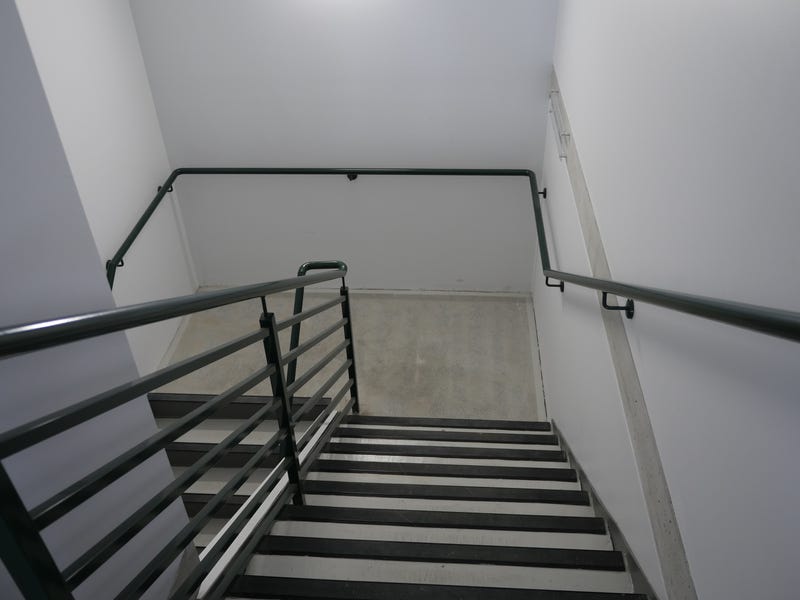 WAREHOUSE UNIT 92SQM 10
