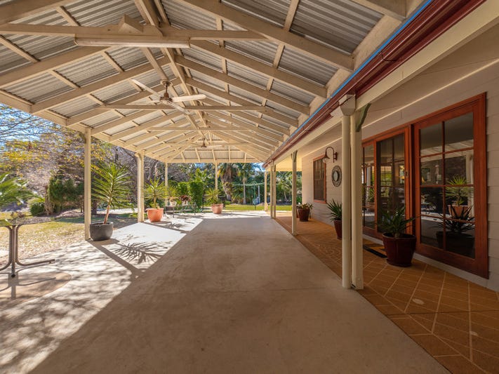 HORSE LOVERS 25ACRE PROPERTY IN 6