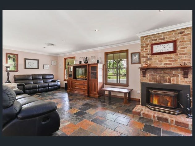HORSE LOVERS 25ACRE PROPERTY IN 10