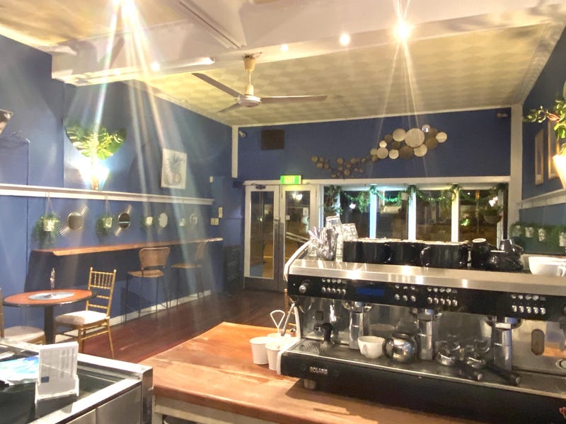 Renovated & Fully Equipped Licensed 8