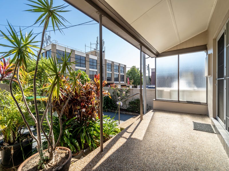 OPPORTUNITIES  For sale/ lease 5