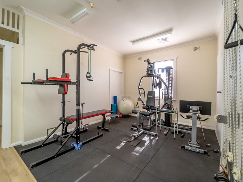 OPPORTUNITIES  For sale/ lease 10